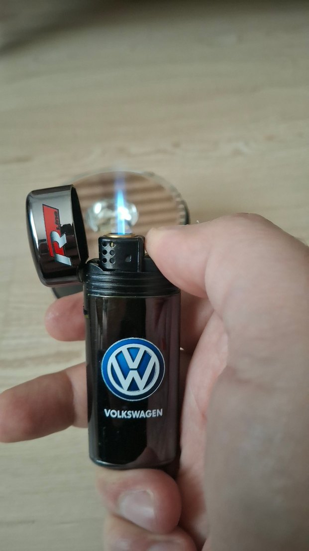 Volkswagen Logolu Gri Çakmak - Görsel 2