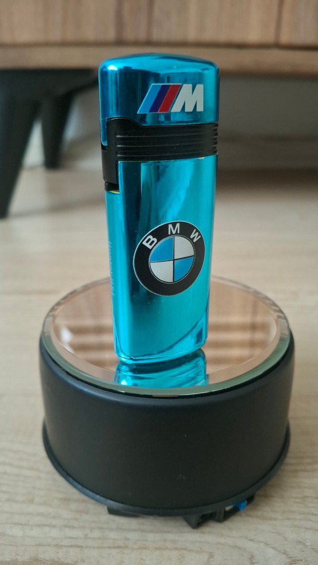 Mavi BMW Logolu Çakmak - Görsel 5