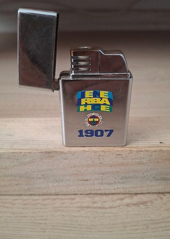 Beden FENERBAHÇE KUTULU ORJİNAL METAL ÇAKMAK