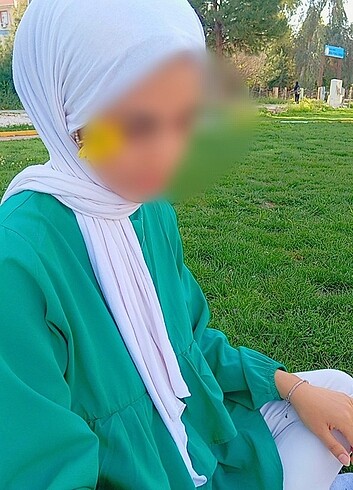 l Beden yeşil Renk ZÜMRÜT YEŞİLİ FIRFIRLI GÖMLEK