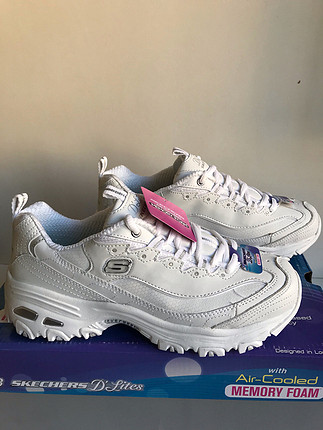 Skechers beyaz D?lites (38,5 no)