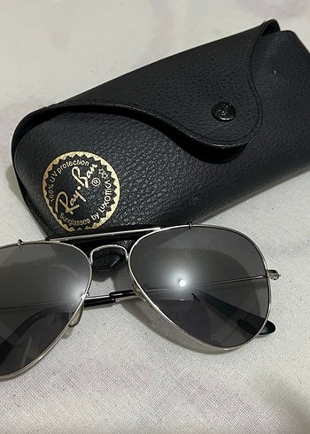 Ray Ban