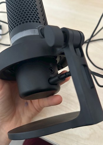 HyperX DuoCast Kırmızı Yayın Mikrofonu - Görsel 10