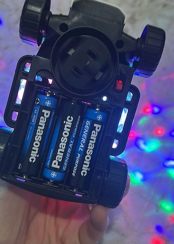 Lebbeyk söyleyen Renkli Işıklı Oyuncak Araba - Görsel 2