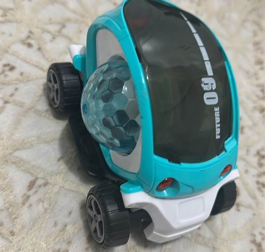 Lebbeyk söyleyen Renkli Işıklı Oyuncak Araba - Görsel 4