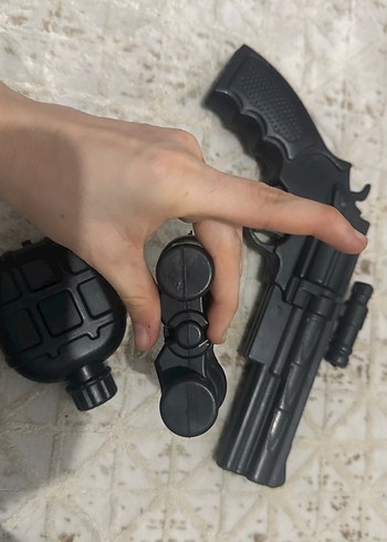 Siyah Oyuncak Tabanca ve Aksesuarları - Görsel 8