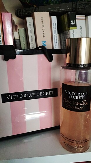 Bare Vanilla Shimmer Victoria's Secret® Vücut Spreyi 200 ml