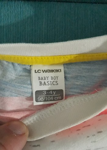 LC Waikiki Yeşil Baskılı Fermuarlı Cüzdan - Görsel 3