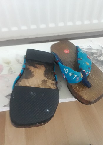 16 Beden Renkli Mavi Bağlamalı Çocuk Terliği