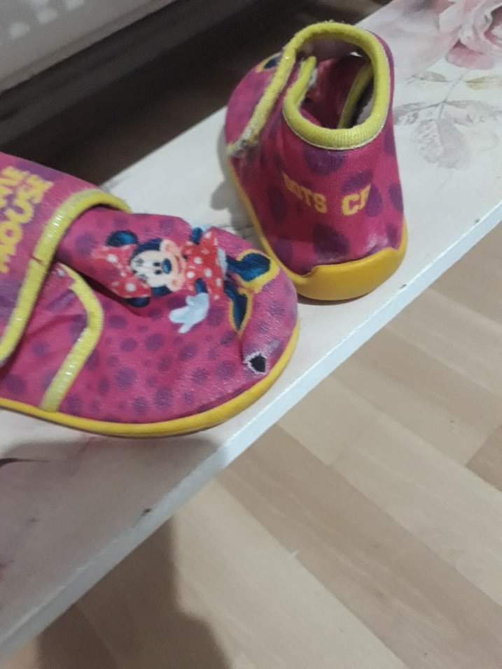 Kız Çocuk Minnie Mouse Sıcak Terlik - Görsel 3