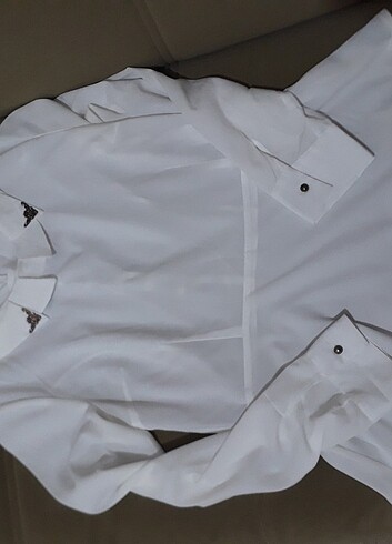38 Beden beyaz Renk gömlek