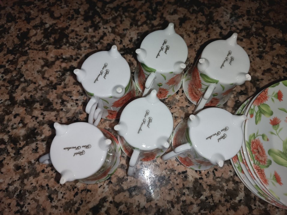 Çiçek Desenli Renkli Kahve Fincanı Takımı - Görsel 4