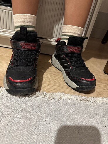 Skechers bot