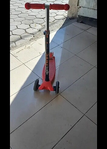Beden kırmızı Renk Scooter