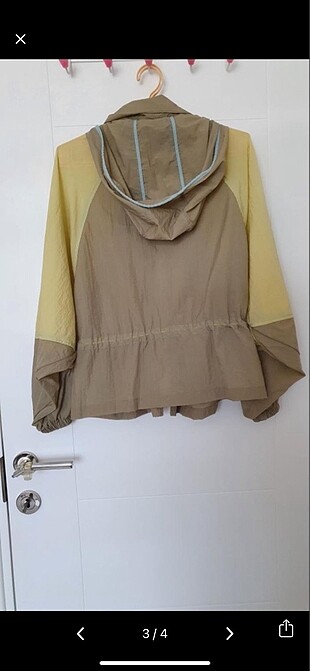 xs Beden Zara yağmurluk