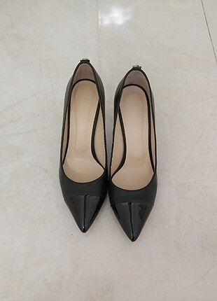 Siyah stiletto 