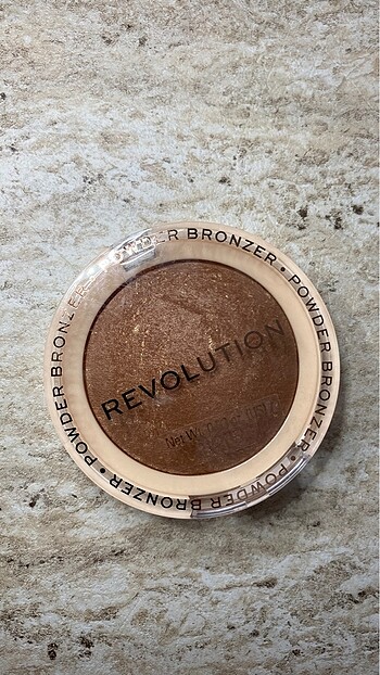 BRONZER ALLIK