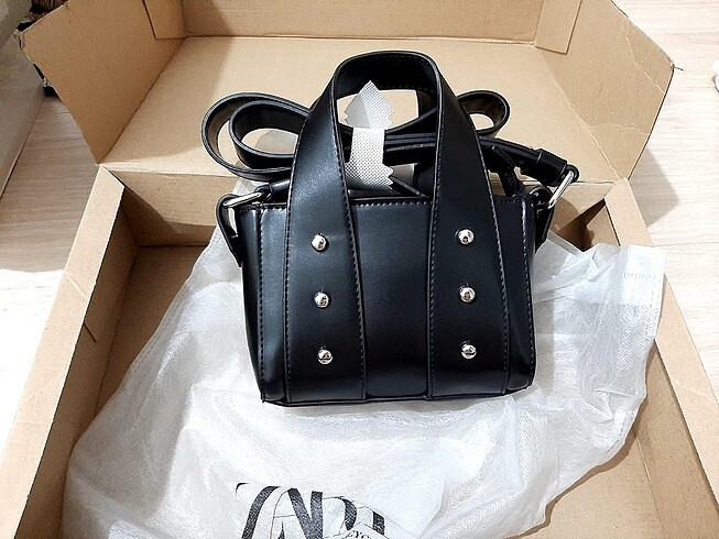  Beden Zara siyah çanta