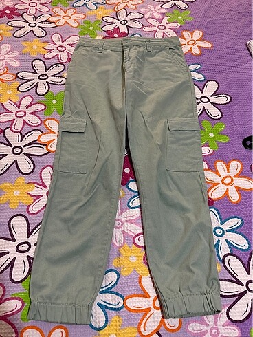 Yeşil kargo pantolon