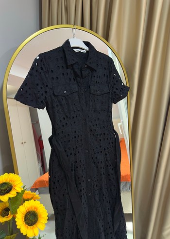 Zara Siyah Nakışlı Uzun Elbise