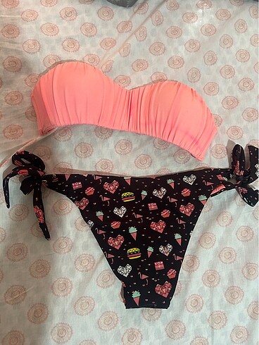 Diğer Bikini takımı