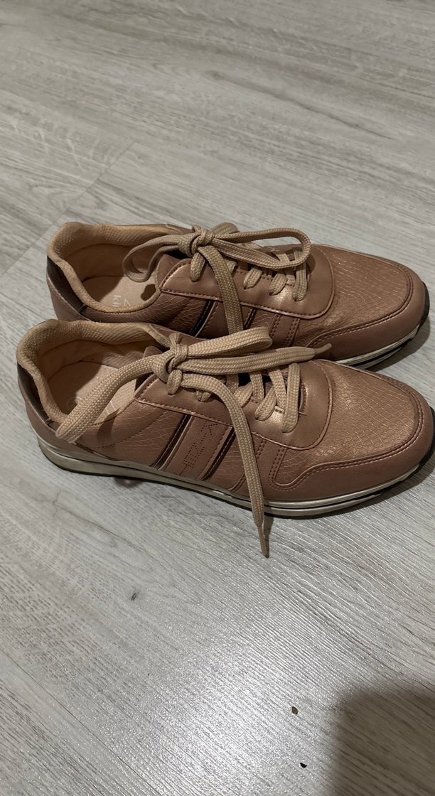 Bej Süet Kadın Dolgu Topuklu Spor Ayakkabı - Görsel 2