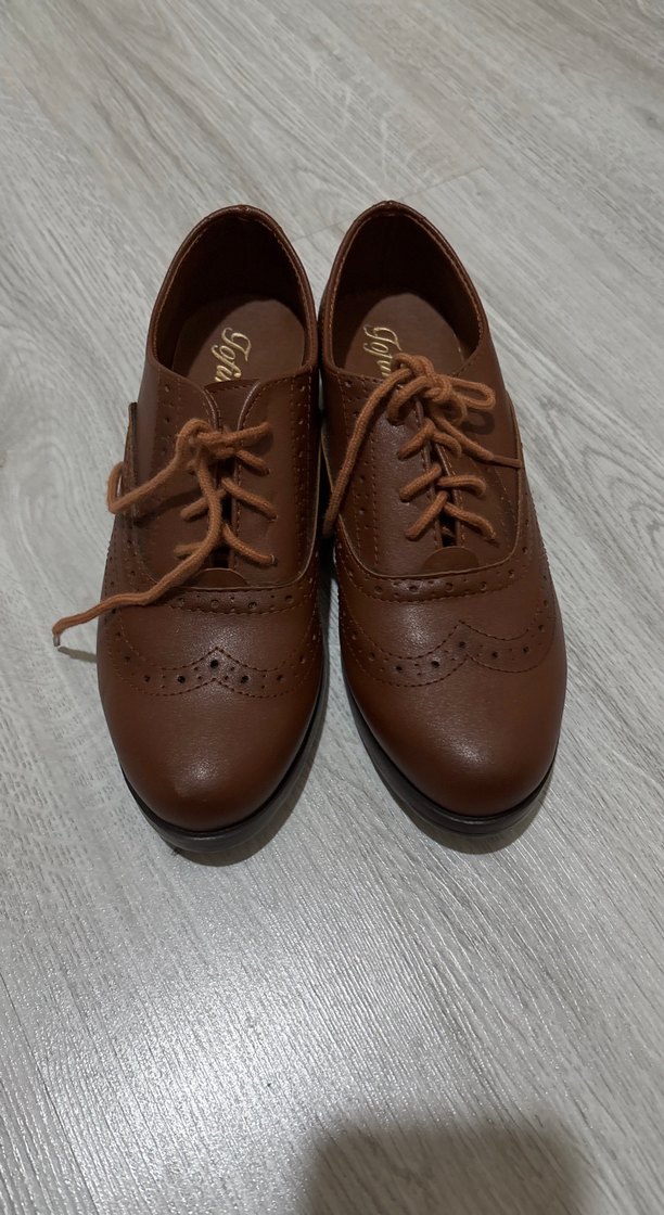 Kahverengi Süet Bağcıklı Kadın Klasik Ayakkabı - Görsel 2