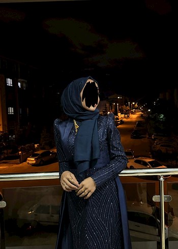 Lacivert kuyruklu abiye - Görsel 2