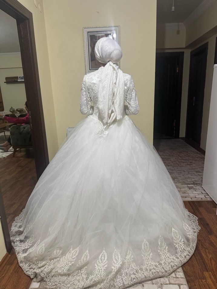 Vintage Uzun Kollu Prenses Gelinlik - Görsel 3