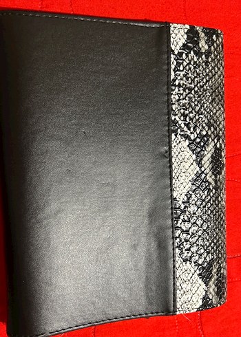 Yılan desenli siyah çanta - Görsel 3