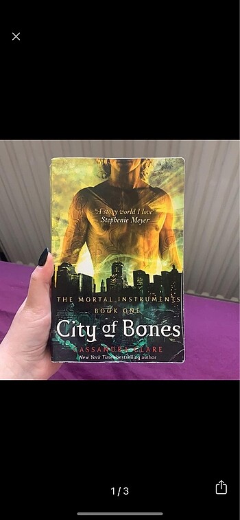 city of bones ingilizce