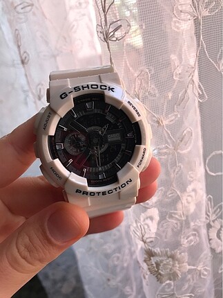 Casio g-shock saat çok temiz çok uygun kaçırmayın!