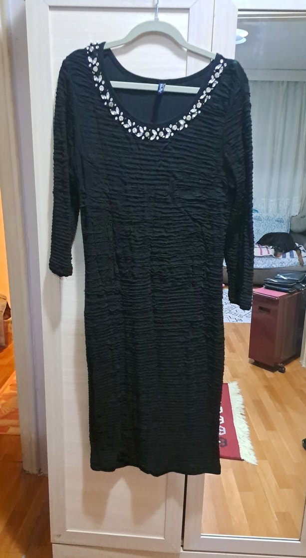 Uzun Kollu Siyah Piliseli Triko Elbise - Görsel 3