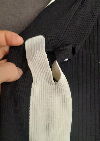 Siyah Beyaz Çizgili Kadın Triko Kazak - Görsel 4