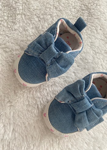 LC Waikiki Renkli Bağcıksız Kız Bebek Kot Ayakkabısı