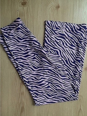 xs Beden mor Renk Yırtmaç paçalı zebra desenli