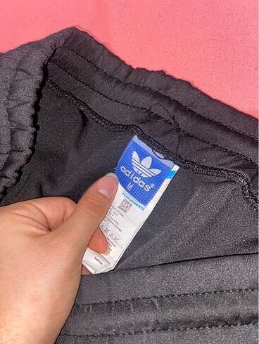 m Beden adidas eşofman