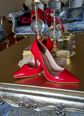 Kırmızı Rugan Stiletto Ayakkabı