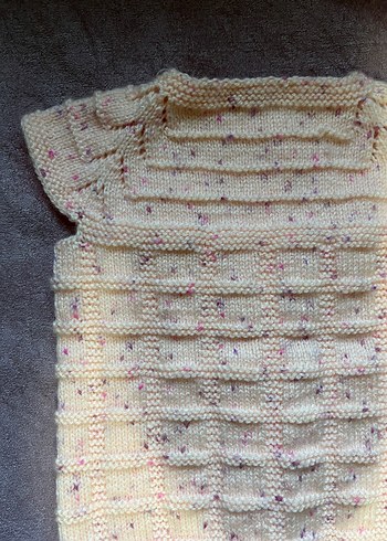 El Örgüsü Bebek Yeleği - Görsel 3