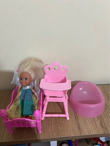 Beden Minik Barbie ve aksesuarları
