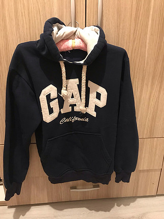 Gap sweat