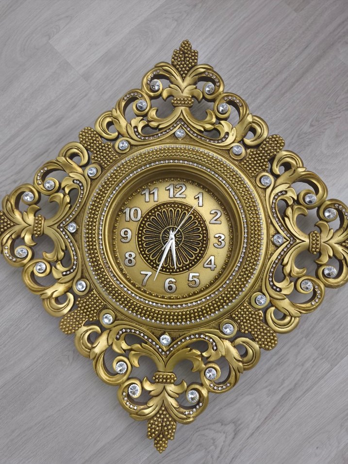 Parlak Altın Renkli Duvar Saati - Görsel 2