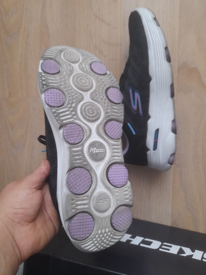 skechers koşu ayakkabisi - Görsel 4