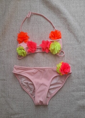 Cicekli bikini,hm body,lcw body ve sort 