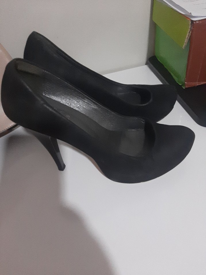 Siyah Rugan Stiletto Topuklu Kadın Ayakkabı - Görsel 3