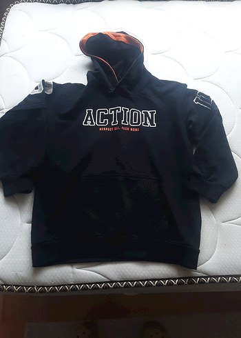 Erkek Çocuk Siyah Kapüşonlu Sweatshirt - Görsel 2