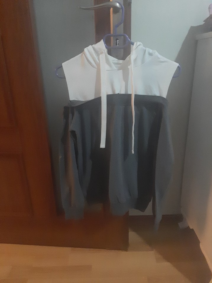 Gri V Yaka Kolsuz Mini Sweatshirt - Görsel 3