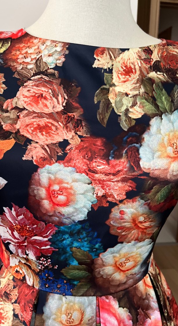 Çiçek Desenli Vintage Midi Elbise - Görsel 2