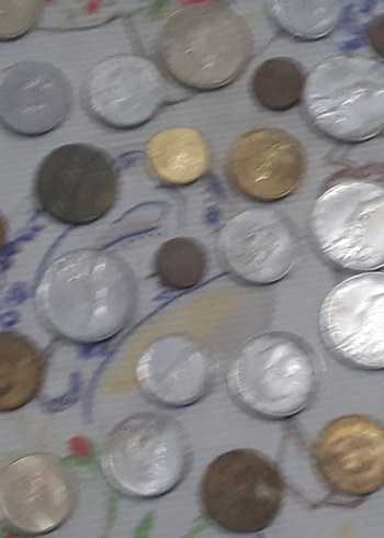 Çeşitli Gri Tonlarda Metal Paralar pazarlık payı vardir - Görsel 2