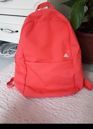 Orjinal Adidas sırt çantası 